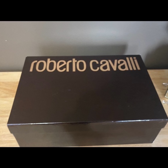 🔻SALE🔻ROBERTO CAVALLI🔹EXCELLENT CONDITION • BLACK LEATHER • AUTHENTIC - Picture 9 of 10
